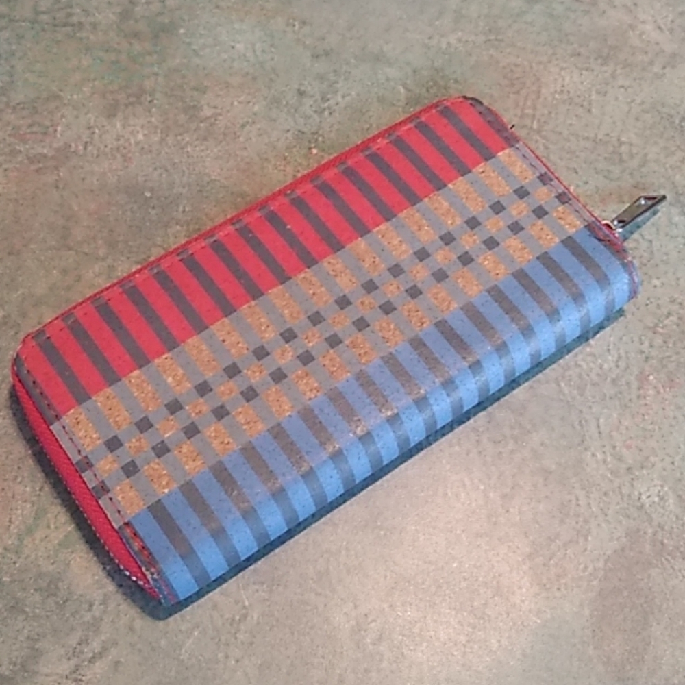 Maurice's wallet